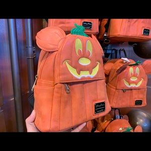 LOOKING FOR THIS LOUNGEFLY PUMPKIN BACKPACK